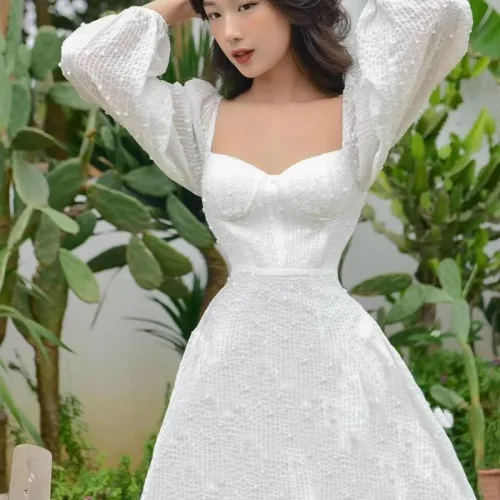 Đầm midi ren bi cổ tim tay phồng
