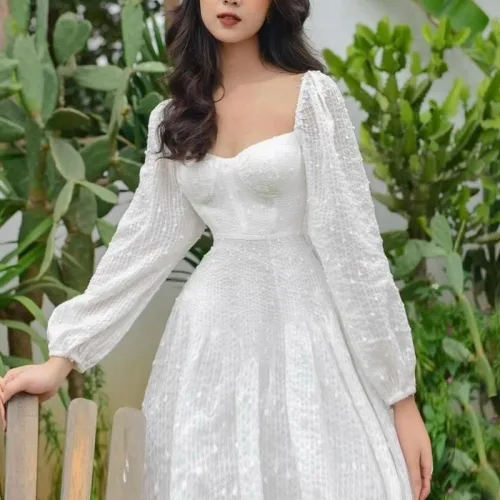 Đầm midi ren bi cổ tim tay phồng