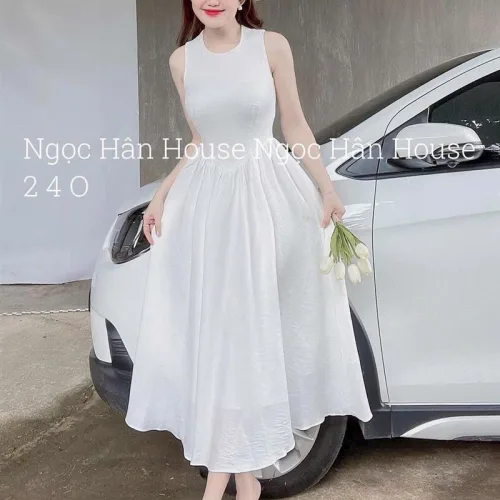Đầm midi trắng khoét lưng tim