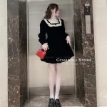 Đầm nhung đen cổ vuông viền bèo tay dài