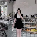 Đầm nhung phối cổ + ngực đính full hạt đá + hoa nổi form ngắn
