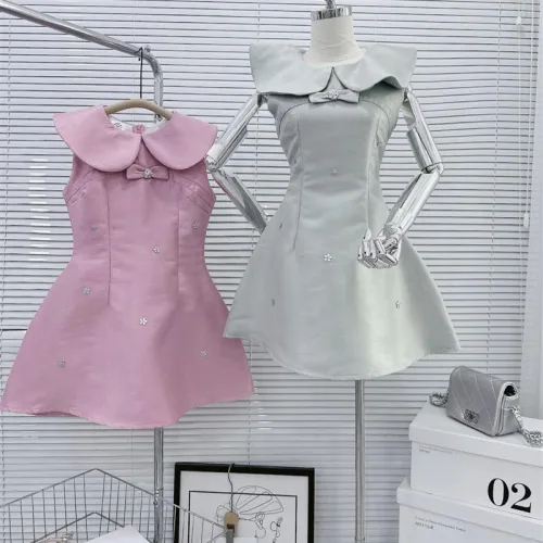 Đầm tafta cổ sen tròn tag nơ đính hoa đá hồng + đậu