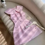 Đầm tafta cổ sen tròn tag nơ đính hoa đá hồng + đậu