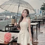 Đầm yếm đính nút trái tim