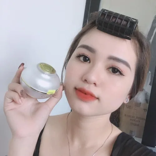 Đắp một lớp mỏng em Face Pháp rồi tung tăng cả ngày nhé