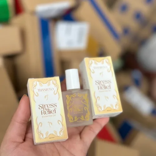 Dầu Gió Thảo Dược Thanh Tô Cosmetic Hỗ Trợ Giảm Stress 10ml