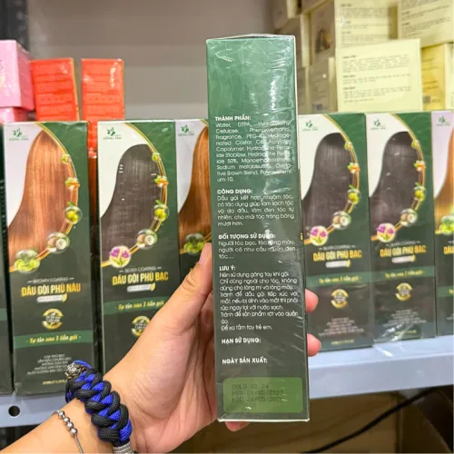 Dầu Gội Phủ Bạc Hồng Tâm Màu Đen 200ml