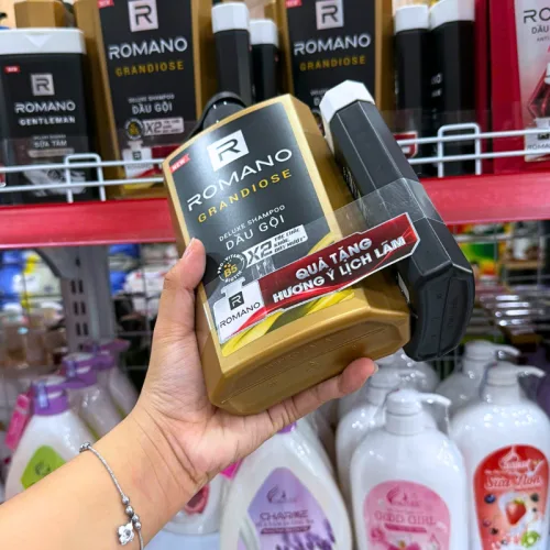 Dầu Gội Romano Grandiose 650g - Dầu Gội Nam Chai Vàng (Tặng Sữa Tắm Sạch Sảng Khoái)