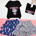 đồ bộ áo thun borip chân váy vải gió nhăn in hình chữ LABUBU