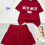 đồ bộ chân váy có quần áo tay ngắn in chữ miu miu