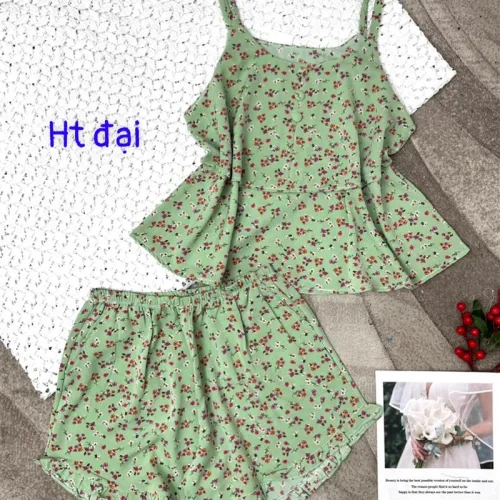 Đồ bộ form rộng quần đùi áo hai dây có nút hoạ tiết