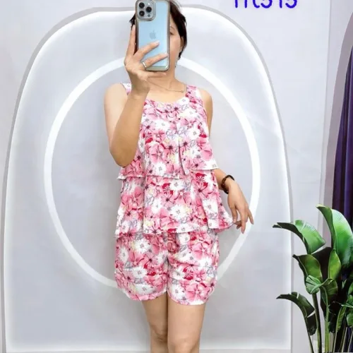 Đồ bộ form rộng quần đùi áo hai dây hoạ tiết bông hoa