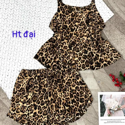 Đồ bộ form rộng quần đùi áo hai dây in hoạ tiết