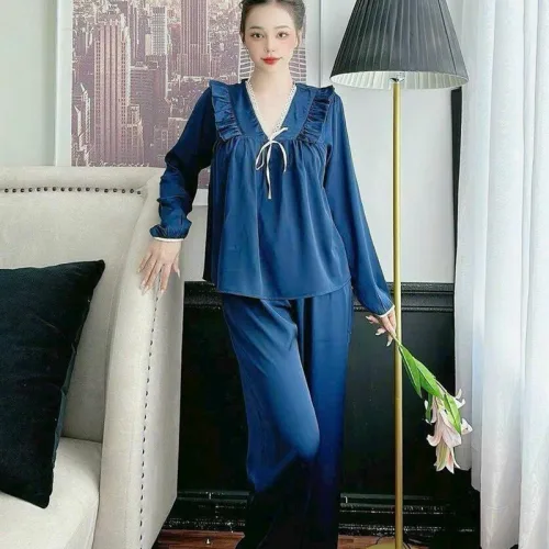 Đồ bộ latin quần dài áo tay dài cổ v ren trắng màu trơn