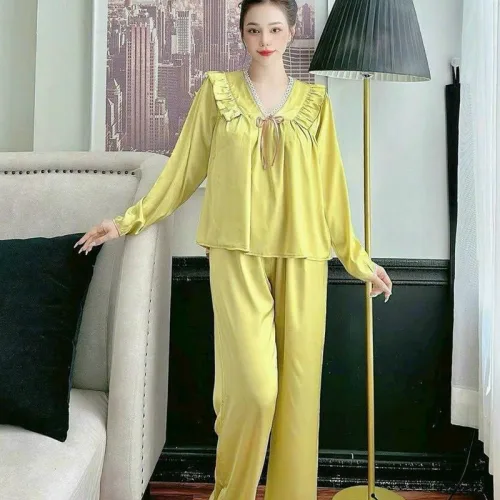 Đồ bộ latin quần dài áo tay dài cổ v ren trắng màu trơn