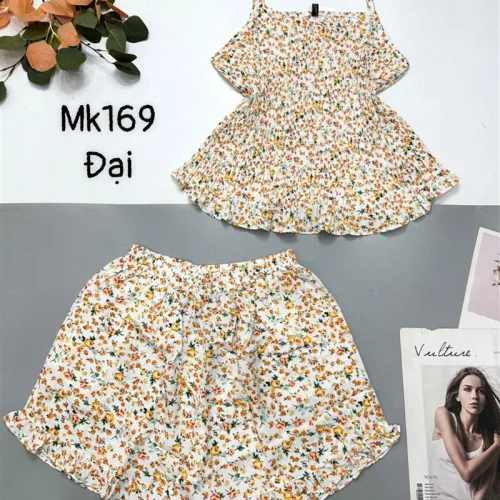 Đồ bộ mango quần đùi áo hai dây in hoạ tiết bông nhỏ