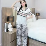 Đồ bộ pijama latin quần dài áo tay ngắn cổ bẻ in hình dể thương