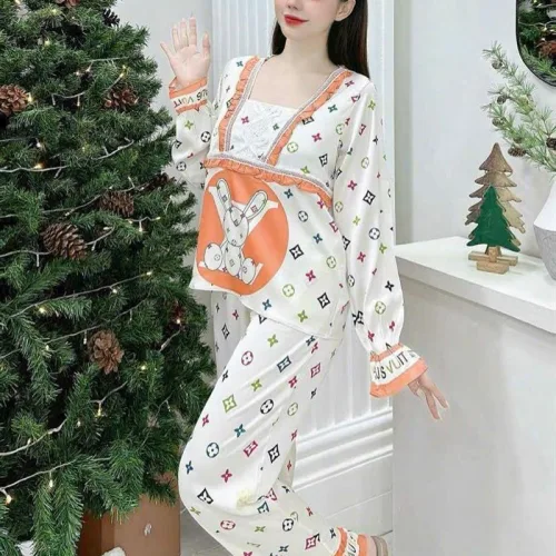 Đồ bộ pijama quần dài áo tay dài cổ vuông in hình