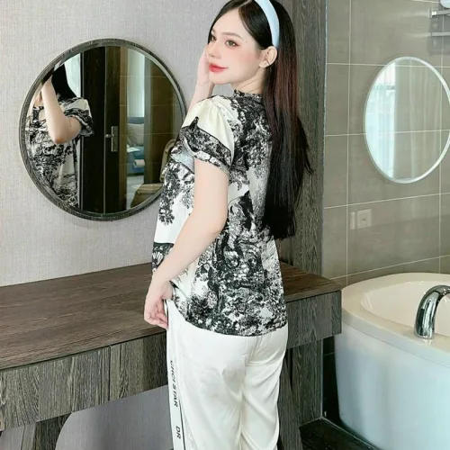 Đồ bộ pijama quần dài áo tay ngắn cổ tròn viền nhún in hoạ tiết
