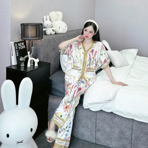 đồ bộ pijama quần dài áo tay ngắn cổ V nhiều hình khác nhau