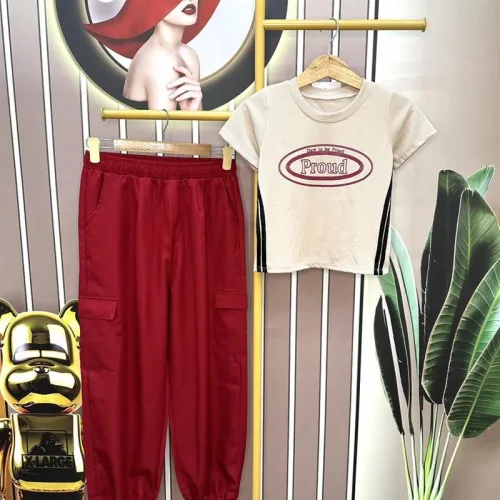 Đồ bộ quần dài áo croptop tay ngắn in chữ