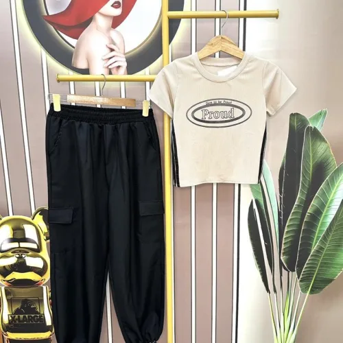 Đồ bộ quần dài áo croptop tay ngắn in chữ