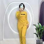 Đồ bộ quần dài áo tay dài cổ tròn in chữ