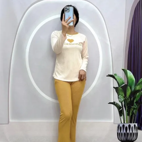 Đồ bộ quần dài áo tay dài cổ tròn in chữ
