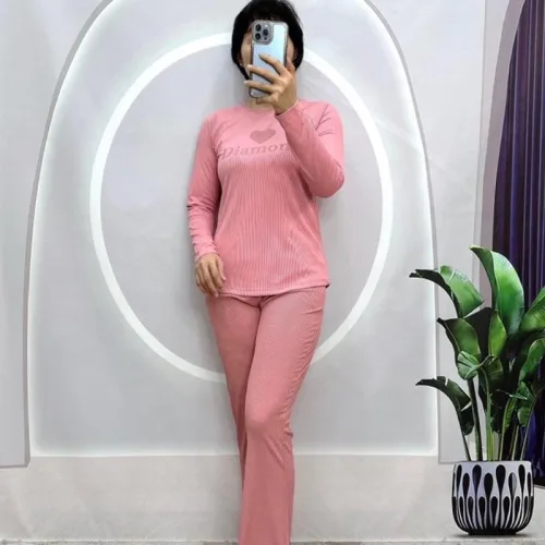 Đồ bộ quần dài áo tay dài cổ tròn in chữ