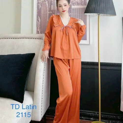 Đồ bộ quần dài áo tay dài cổ v màu trơn