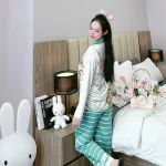 đồ bộ quần dài áo tay dài vải latin hình labubu