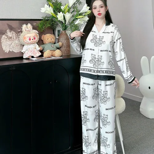 đồ bộ quần dài áo tay dài vải latin hình labubu