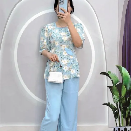 Đồ bộ quần dài áo tay lửng cổ vuông hoạ tiết