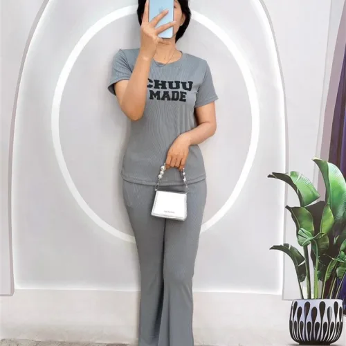 Đồ bộ quần dài áo tay ngắn cổ tròn in chữ