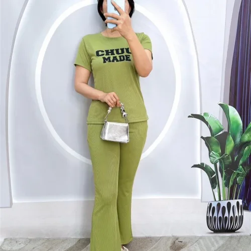 Đồ bộ quần dài áo tay ngắn cổ tròn in chữ