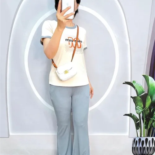 Đồ bộ quần dài áo tay ngắn cổ tròn in hình