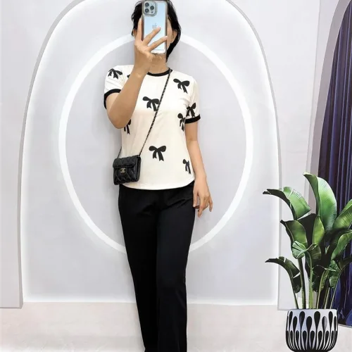 Đồ bộ quần dài áo tay ngắn cổ tròn in hình