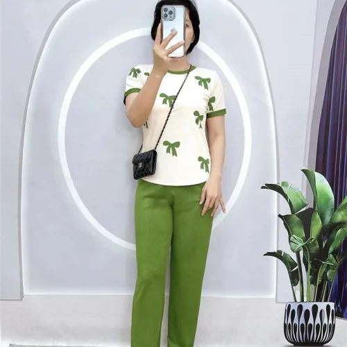 Đồ bộ quần dài áo tay ngắn cổ tròn in hình