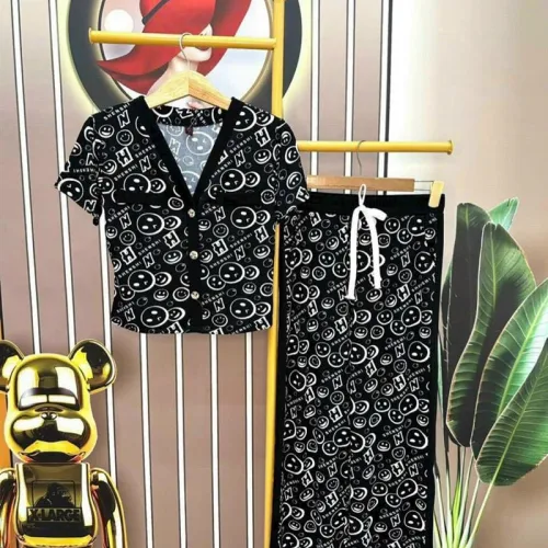 Đồ bộ quần dài áo tay ngắn cổ v hoạ tiết