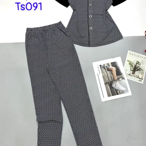 Đồ bộ quần dài áo tay ngắn cổ vuông in hoạ tiết nhỏ