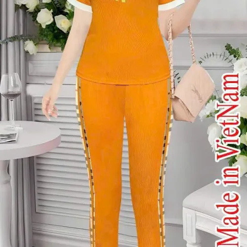 Đồ bộ quần dài áo tay ngắn in chữ phối viền