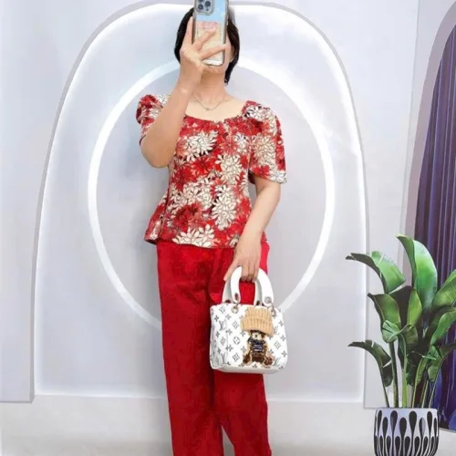 Đồ bộ quần dài áo tay ngắn phồng cổ vuông hoạ tiết
