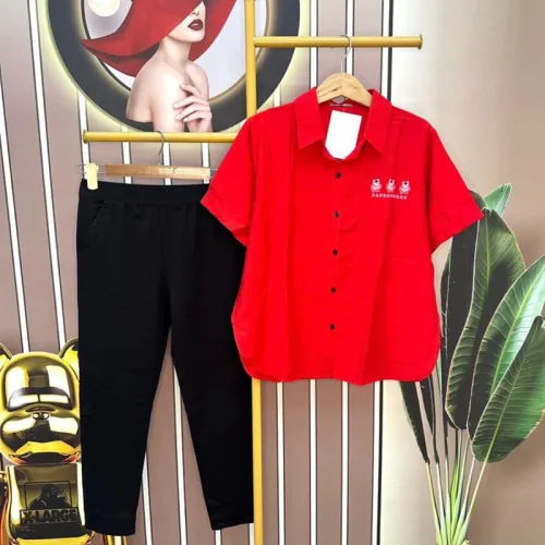 Đồ bộ quần dài đen áo sơ mi tay ngắn in hình gấu sau lưng