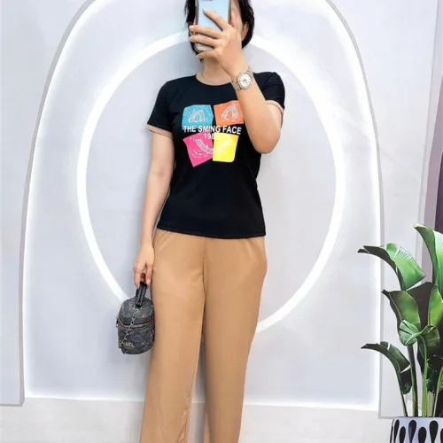 Đồ bộ quần dài màu áo tay ngắn cổ tròn in hình