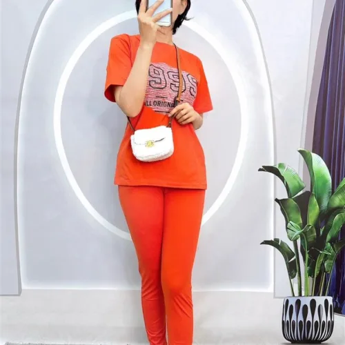 Đồ bộ quần dài ống ôm áo tay ngắn in chữ