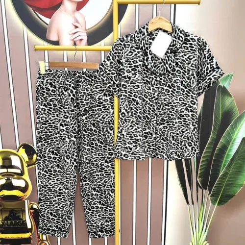 Đồ bộ quần dài pijama tay ngắn cổ bẻ hoạ tiết