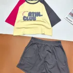 đồ bộ quần đùi áo crop top  tay ngắn in chữ club