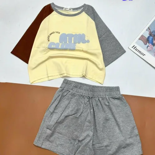 đồ bộ quần đùi áo crop top  tay ngắn in chữ club