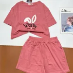 đồ bộ quần đùi áo crop top  tay ngắn in chữ Wait