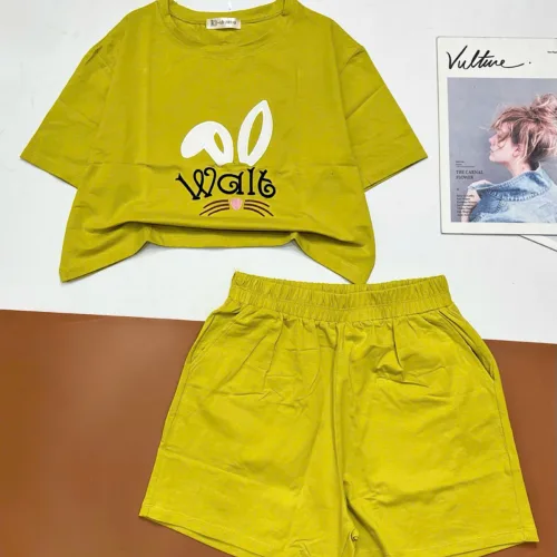đồ bộ quần đùi áo crop top  tay ngắn in chữ Wait